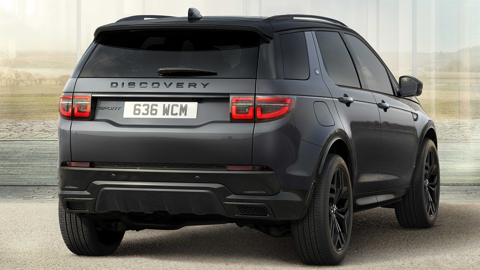 Πρεμιέρα για το ανανεωμένο Land Rover Discovery Sport